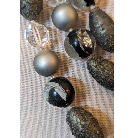 Vintage Gray Clear Faceted Crystal, Lava, Foil Bead Necklace W/ Fancy Clasp - Picture 4 of 10